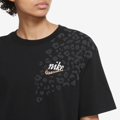 Nike Sportswear Boyfriend Fit T-Shirt