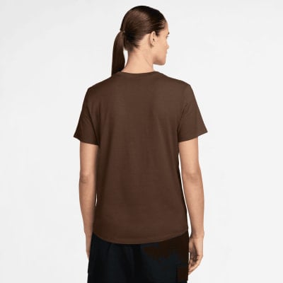 Nike Club Essentials T-Shirt