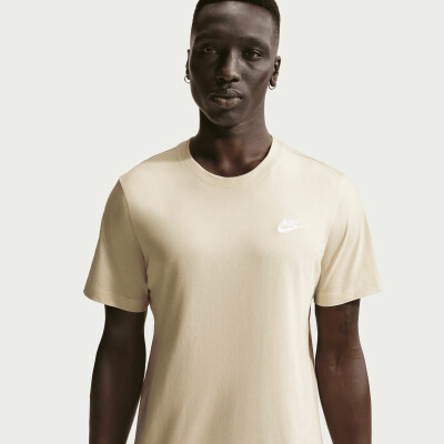 Nike Sportswear Club T-Shirt