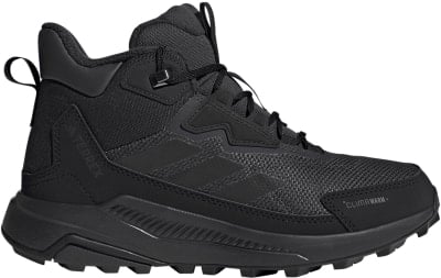 Černá treková obuv Adidas Terrex s technologií ClimaWarm. Černá treková obuv Adidas Terrex s technologií ClimaWarm.