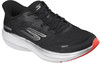 Schwarzer Skechers Laufschuh mit weißer Sohle und roter Zehenpartie.