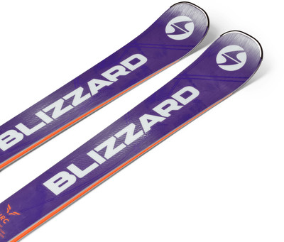 Lila Blizzard-Ski mit orangefarbenem Rand und weißem Markenlogo. Lila Blizzard-Ski mit orangefarbenem Rand und weißem Markenlogo.
