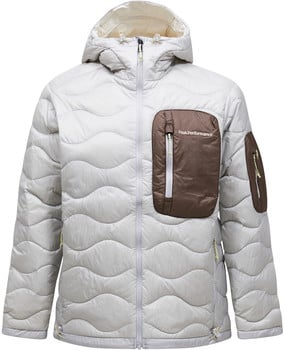 Graue Peak Performance Daunenjacke mit brauner Brusttasche und Kapuze.