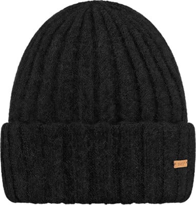 Schwarze Rippstrickmütze mit Lederlogo-Patch. Schwarze Rippstrickmütze mit Lederlogo-Patch.