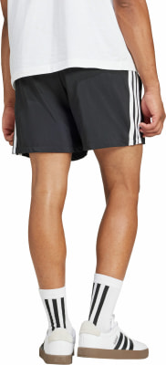 adidas Essentials 3-Streifen Chelsea 5-Inch Shorts