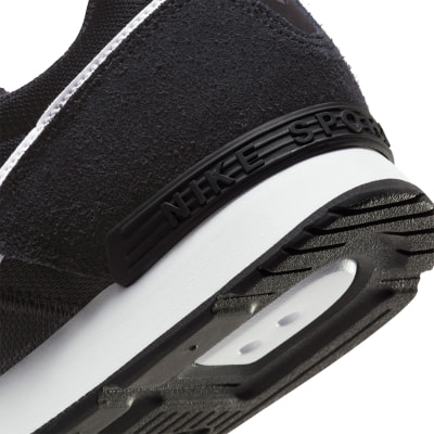 Nike Venture Runner férfi szabadidőcipő