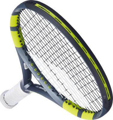 Babolat Tennisschläger mit grauem Rahmen und gelben Akzenten.
