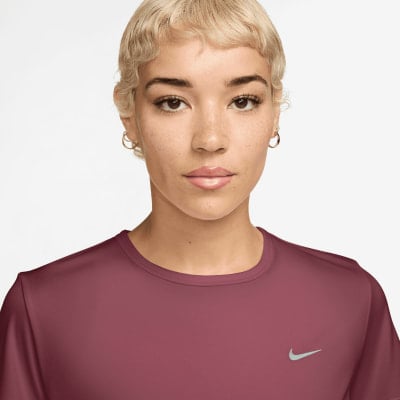 Nike Tempo Laufshirt Nike Tempo Laufshirt
