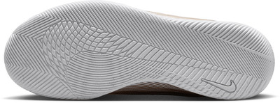 Schuhsohle mit ausgeprägtem Profil für guten Halt.