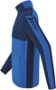 Eine blaue Jacke mit dunkelblauen Streifen und einem Logo auf dem Ärmel.