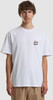 Ein Mann in einem weißen T-Shirt mit einem Roller-Aufdruck und dem Schriftzug ROME.