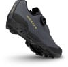 Grauer Scott Radschuh mit BOA-System und goldenem Logo.