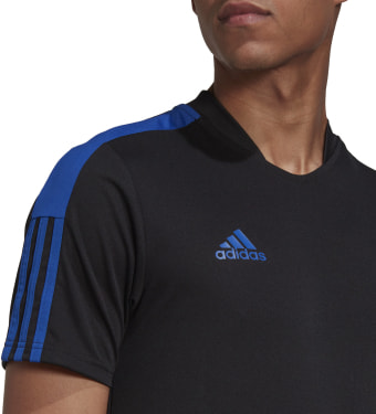 Tiro Essentials Trainingstrikot