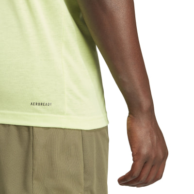 adidas Train Essentials Seasonal Training Graphic T-Shirt