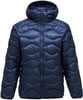 Blaue Daunenjacke mit Kapuze und Wellensteppung, Peak Performance Logo.