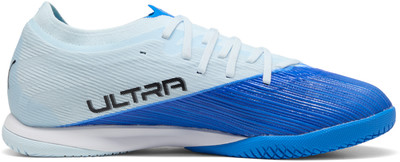 Blaue Puma Ultra Fußballschuhe mit weißen Schnürsenkeln und Logo Blaue Puma Ultra Fußballschuhe mit weißen Schnürsenkeln und Logo