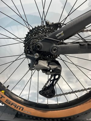 Schaltwerk eines Mountainbikes mit Kassette und Kette. Schaltwerk eines Mountainbikes mit Kassette und Kette.