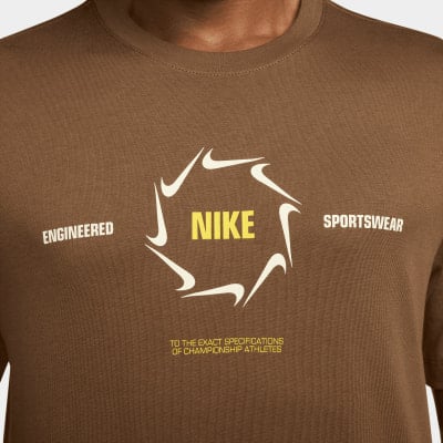 Nike M Nsw Tee 6mo Swsh Shirt Nike M Nsw Tee 6mo Swsh Shirt