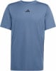 Blaues T-Shirt mit kurzen Ärmeln und Adidas-Logo auf der Brust.