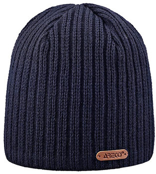 Dunkelblaue Rippstrickmütze mit Lederdetail der Marke.