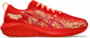 Roter Laufschuh mit orangefarbenem Muster und ASICS-Logo.