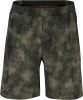 Kurze Hose mit Batikmuster in Grün- und Brauntönen.