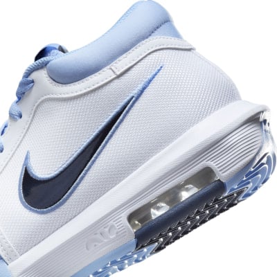 Nike LeBron Witness VIII Basketballschuhe