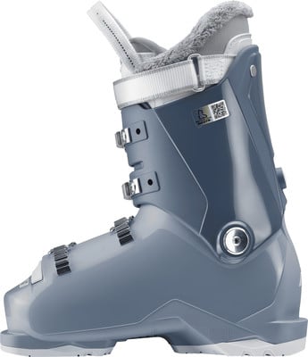 Ein grauer Skischuh mit mehreren Schnallen und einem Plüschkragen. Ein grauer Skischuh mit mehreren Schnallen und einem Plüschkragen.
