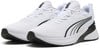 Weiße Puma-Laufschuhe mit schwarzen Streifen und Sohle.