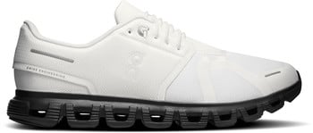 Weiße Laufschuhe mit schwarzer Sohle und Schriftzug Swiss Engineering.
