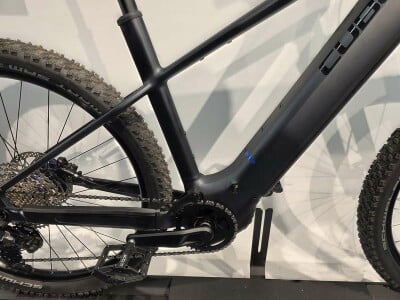 Cube Reaction Hybrid Pro 800