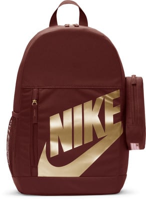 Tmavě vínový batoh Nike se zlatým logem a bočními kapsami.