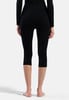 Rückansicht einer schwarzen Capri-Leggings mit feinem Muster.