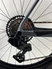 SRAM Rival Schaltwerk mit Kassette und Kette am Fahrrad.