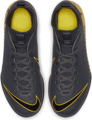 Nike Superflyx 6 Club IC Jr gyerek teremfocicipő