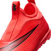 Ein roter Fußballschuh mit schwarzem Logo und Streifen an der Seite.