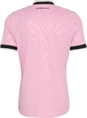 Rosa Fußballtrikot mit schwarzen und weißen Streifen an den Ärmeln und Juventus-Logo. Rosa Fußballtrikot mit schwarzen und weißen Streifen an den Ärmeln und Juventus-Logo.