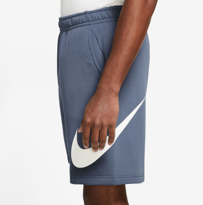 Nike Club volnočasové kraťasy