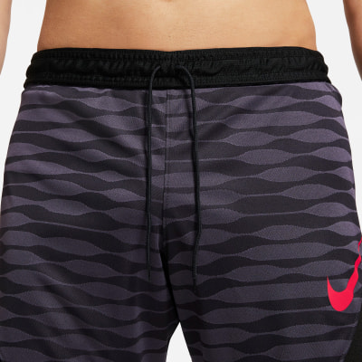 Nike Dri-FIT Strike férfi rövidnadrág