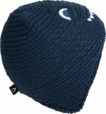 Marineblaue Strickmütze mit aufgesticktem Tiergesicht.