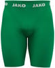 Grüne Herrenshorts mit JAKO-Logo auf dem Bund.