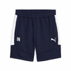 Marineblaue Shorts mit weißem Streifen und Puma-Logo.