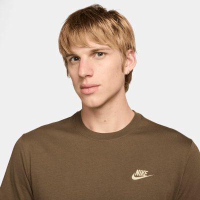 Nike Sportswear Club férfi póló