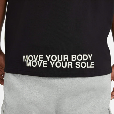 Nike Sportswear World Tour T-Shirt