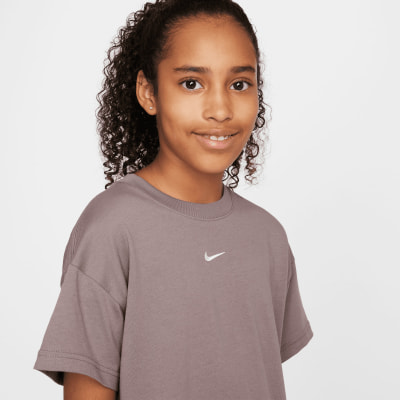 Nike Sportswear Essential tričko