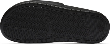 Nike Benassi, kúpacie šľapky
