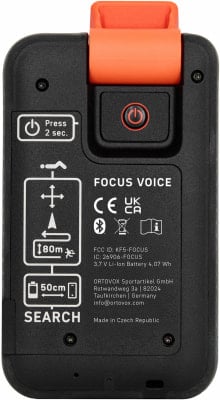 Rückseite eines digitalen Lawinenverschüttetensuchgeräts ORTOVOX FOCUS VOICE. Rückseite eines digitalen Lawinenverschüttetensuchgeräts ORTOVOX FOCUS VOICE.