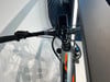 Detail eines E-Bike-Lenkers mit Bosch-Display und Bedienelementen