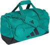 Grüne Adidas Sporttasche mit schwarzem Logo und Gurten.