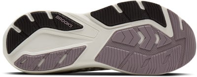 Laufschuhsohle von Brooks mit dunklen und violetten Griffzonen und Brooks-Schriftzug. Laufschuhsohle von Brooks mit dunklen und violetten Griffzonen und Brooks-Schriftzug.
